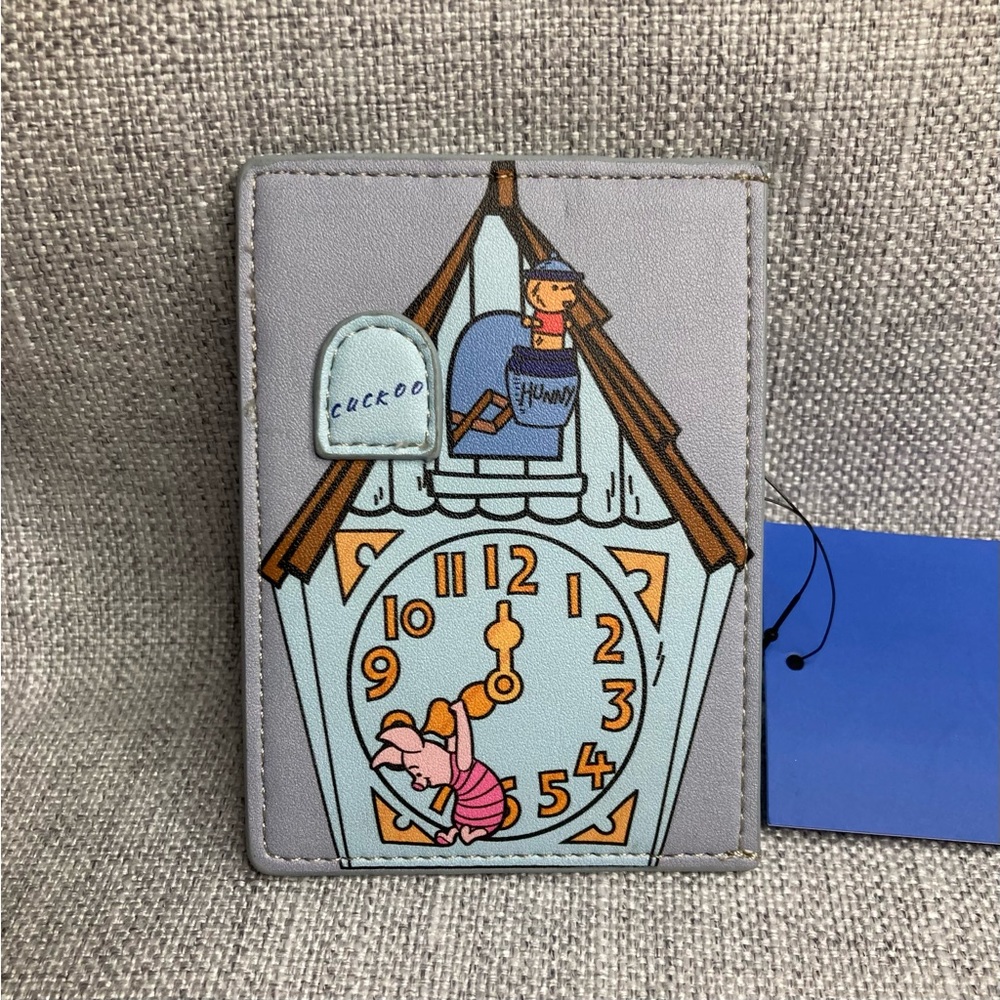 Danielle Nicole Disney Winnie the Pooh Cuckoo Clock Cardholder